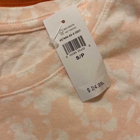 💥3/$40💥2 Gap Favourite Tees size Small - Picture 4 of 5